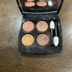 シャネル　ルキャトルオンブル937 アイシャドウで