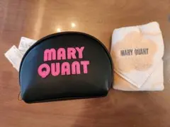 MARY QUANT ロゴパッチラウンドポーチ&ハンドタオル