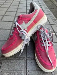 PLAYBOY ピンク スニーカー 23cm プレイボーイ 小中学生にも 訳のサムネイル