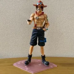 ONE PIECE ワンピース エース　フィギュア