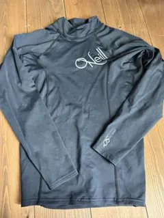 Oneill オニール　ラッシュガード