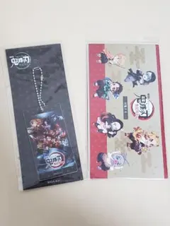 鬼滅の刃無限列車編　入場者特典アクリルキーホルダー、劇場販売品付箋付きメモ