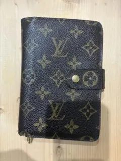 Louis Vuitton 二つ折り財布 モノグラム