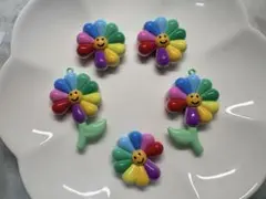 お花チャーム　ハンドメイド　ビーズ