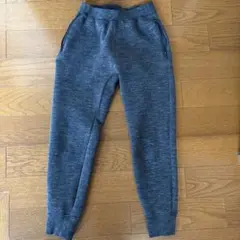 美品　ユニクロ　ドライスウェットパンツ　140 グレー