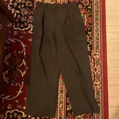 ダークグレー スラックス　UNIQLO