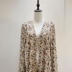 美品 リビーアンドローズ 花柄 ボレロ ロングカーディガン 長袖 薄手のサムネイル