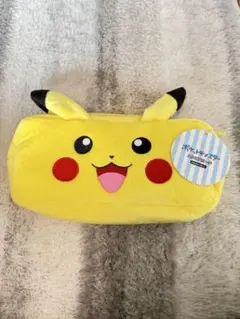 ピカチュウ　もこもこペンケース　ポーチ　新品　ポケモン フェイスポーチ
