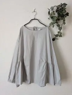 S.T. CLOSET FRABJOUS サイドギャザーブラウスのサムネイル
