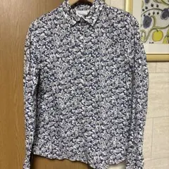 human woman H/standard. ネイビー花柄長袖シャツ