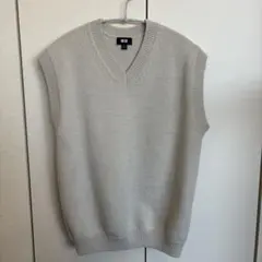 ユニクロ ニットVネックベスト XS