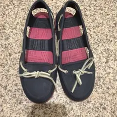 Crocs デッキシューズ風 サンダル ネイビー ピンクのサムネイル