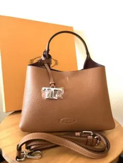 トッズ ショルダーバッグ