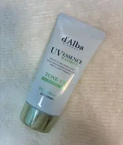 d'Alba UV Essence Tone-Up Sun Cream　緑