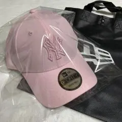 Item thumbnail for item bd179569-0bfe-431d-9dca-30c564100fac