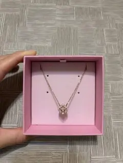 スワロフスキー Una ネックレス