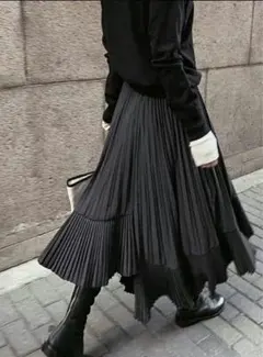 アシンメトリー　 プリーツスカート　ロングスカート　ブラック　ダークグレー
