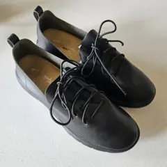 ひなたライフ　撥水シューズ
