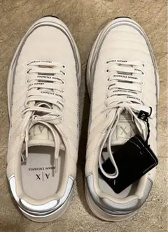 【新品タグ付】 ARMANI EXCHANGE スニーカー ホワイト 27cmのサムネイル