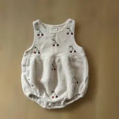 チェリー刺繍 フリースロンパース 70cm