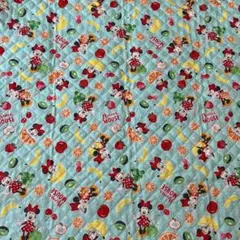 ミニーマウス フルーツ柄 キルティング生地 約約105cm x 50cm