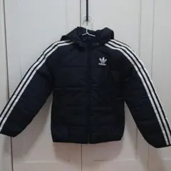 adidas フード付き中綿ジャケット　140cm　黒
