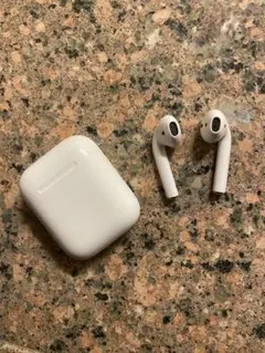 【値下げしました】第２世代AirPods with Charging Case