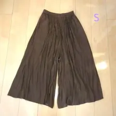 ユニクロ　プリーツパンツS（used）