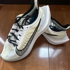 Nike Zoom Gravity 2 ホワイト/ブラック