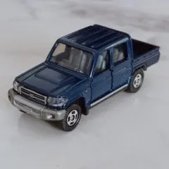 ま*ん様 トミカ ランドクルーザー ランクル70