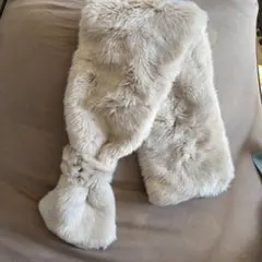 クリーム色 ファースカーフ クリスタル付き