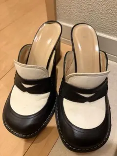 LOEWE ローファーサンダルのサムネイル