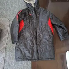 黒/赤 フード付きベンチコート