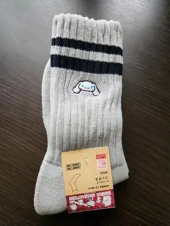 新品 シナモロール ソックス 23-25cm