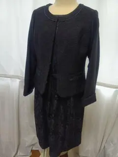 セレモニースーツ11号　ワンピーススカートノーカラージャケット　入学式