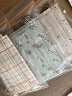 【さきもー様】キッズ不織布マスク　22枚セット