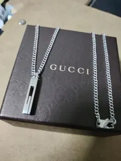 美品 GUCCI グッチシルバー925 Gネックレス イタリア製 高級感ありのサムネイル