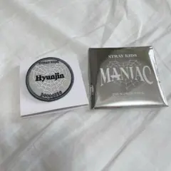 straykids スキズ　ヒョンジン　バッジ　maniac