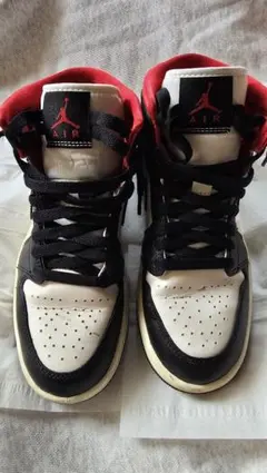 Nike Air Jordan 1 白/黒/赤