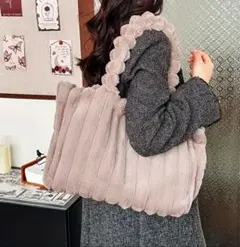ふわふわ柔らか フェイクファー トートバッグ ブラック A4 大容量