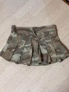 BrandyMelville 迷彩柄プリーツスカートのサムネイル
