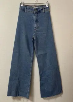 美品 ZARA ハイライズ ワイドレッグ デニムパンツのサムネイル