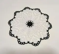 *240✿レース編み✿(白＆黒色)