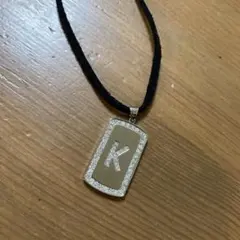 フォリフォリ　イニシャル K チャーム ペンダントトップ