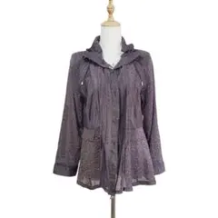 Item thumbnail for item 07962205-8e4b-4b23-9d22-79d6f9670826