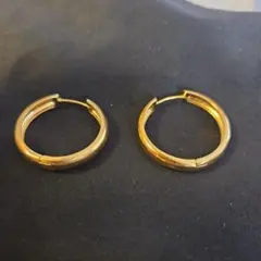 ゴールド フープピアス 中型