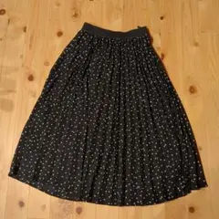 美品❗ドット柄プリーツスカート