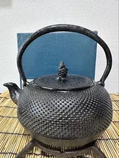 南部雫石 七ツ森工房 佐々木 健太郎(兼)作 10型アラレ 南部鉄瓶 南部