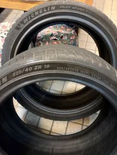 送料無料】ミシュラン パイロットスポーツ4SUV 235/50R21 中古1本