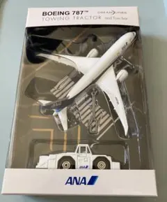 ANA 飛行機模型　Boeing 787 &トラクター